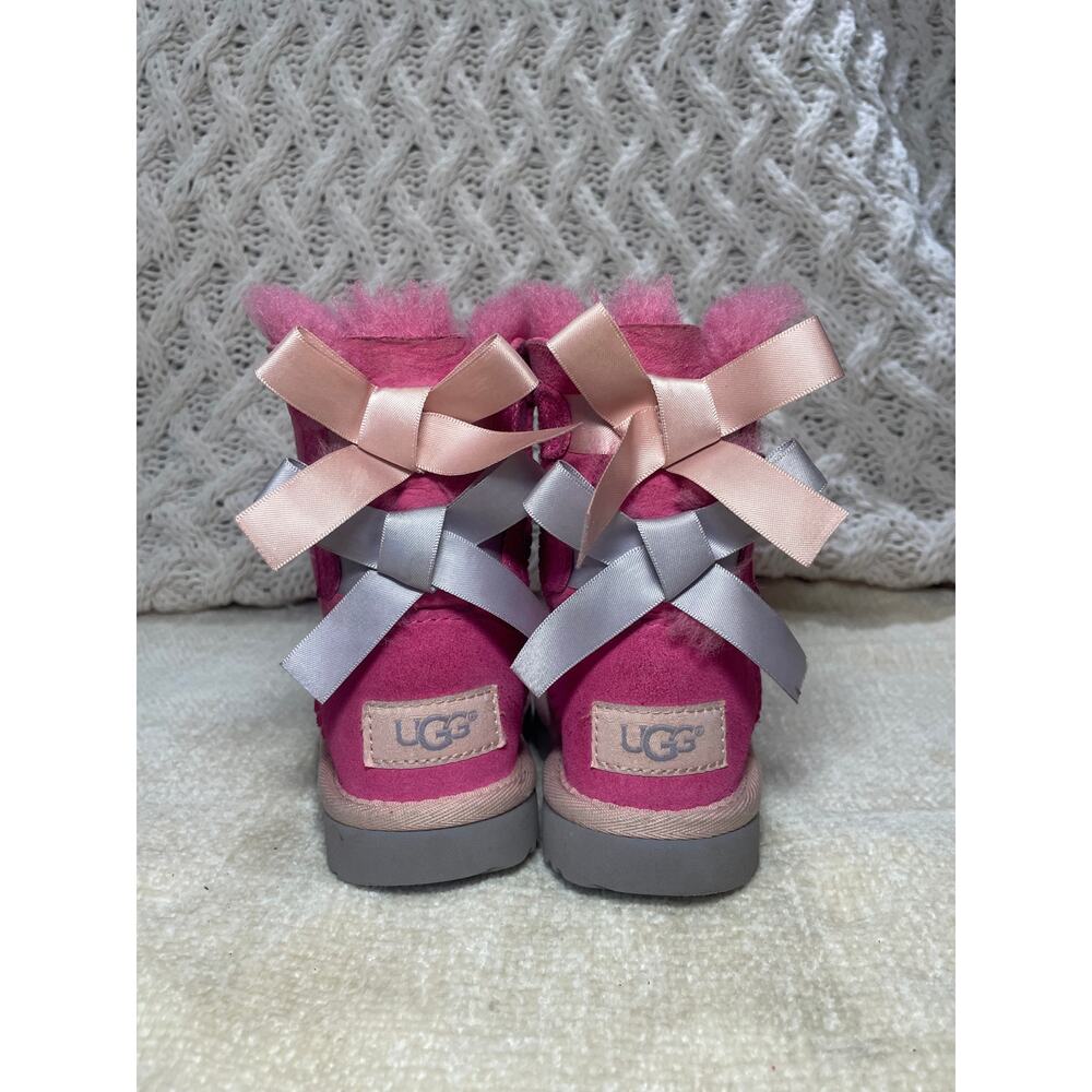 Ugg toddler girl pink bow boots size 7